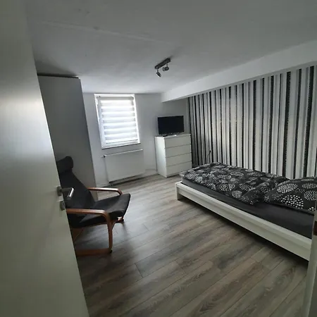 Apartment Mit Ueberdachten Freisitz Und Garten In Guxhagen